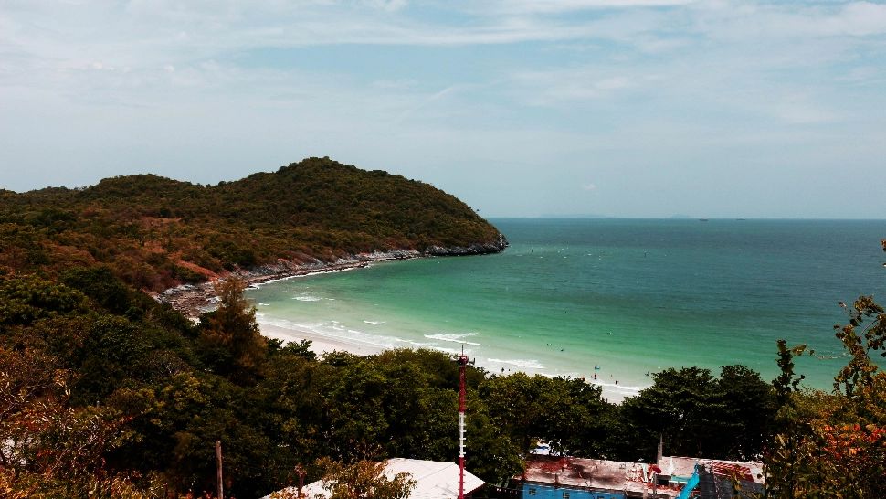 Cea mai aglomerată destinație de vacanță din lume. Numărul turiștilor îl depășește cu mult pe cel al localnicilor. Este vizitată și de români