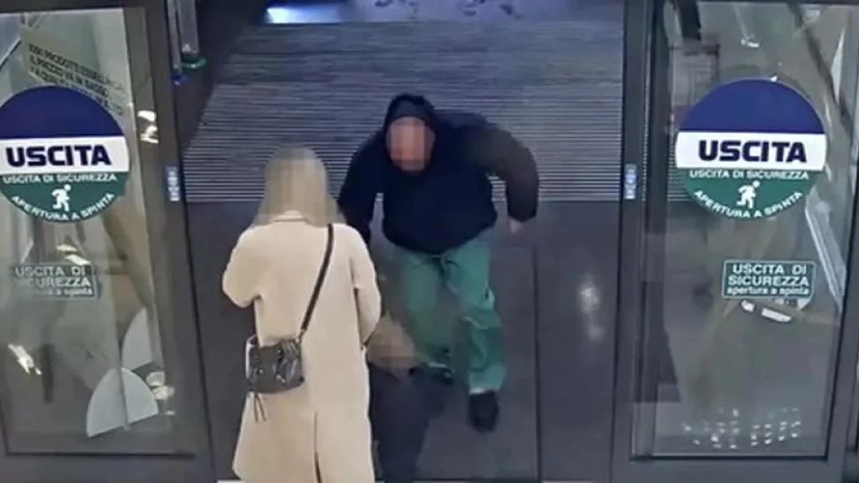 Un român din Italia a încercat să răpească o fetiță de un an și jumătate chiar de lângă părinți. Șcena șocantă a îngrozit opinia publică- VIDEO