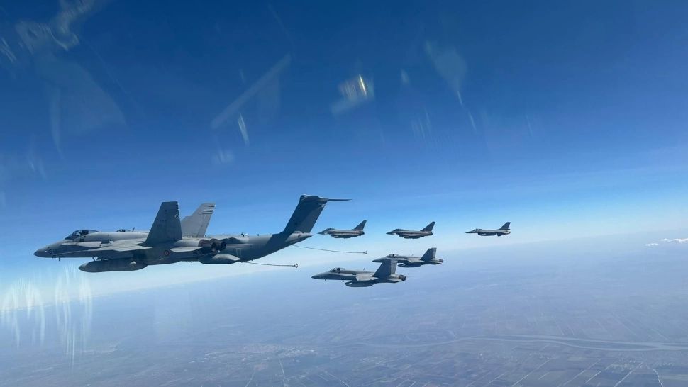 ALERTĂ în județele ARGEȘ și VÂLCEA: Bubuituri puternice la Curtea de Argeș și Râmnicu Vâlcea. Presă locală vorbește despre exerciții aeriene - VIDEO