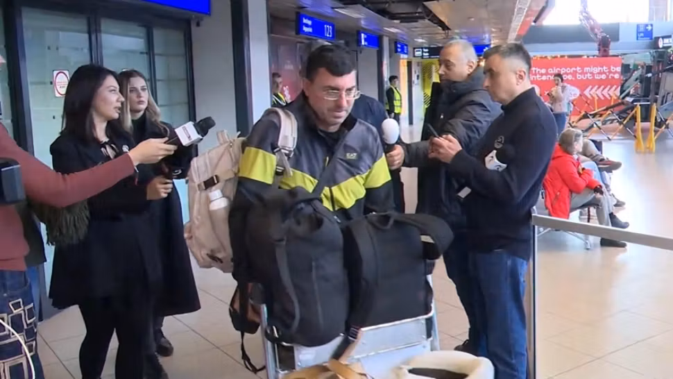 Haos în repatrierea românilor din Orientul Mijlociu: un avion spre București a venit cu 14 locuri goale