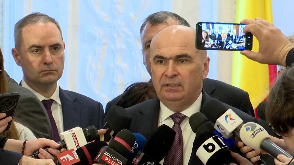 Bolojan a cedat și a acceptat amendamentul PSD în buget. A început ședința pentru modificarea proiectului - VIDEO