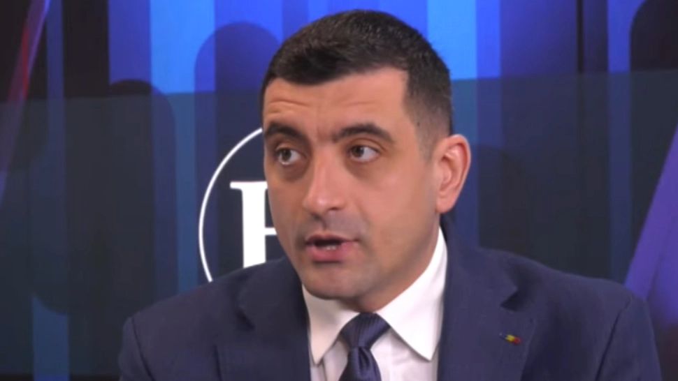 George Simion a cumpărat felicitări de 8 Martie de la un bătrân în târg: Mesajul dur pentru politicieni: „Românii își vând amintirile din casă ca să trăiască!” - VIDEO