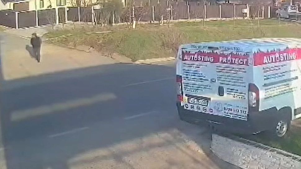 Accident grav în Vaslui: bărbat de 53 de ani, lovit de mașină după ce a traversat neregulamentar - VIDEO