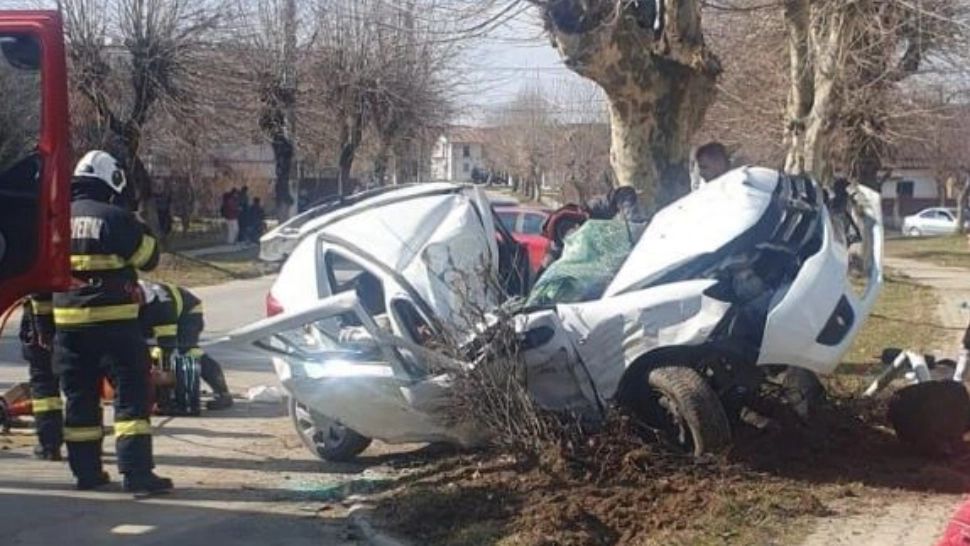 Tânăr de 18 ani, fără permis, mort într-un accident în Brașov. Doi minori de 13 ani, răniți