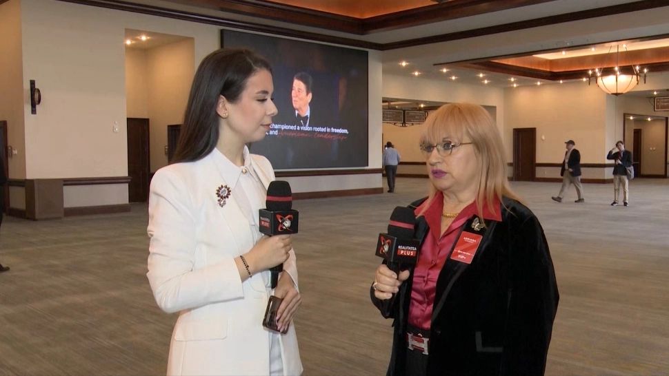 AUR, mesaj de forță de peste Ocean împotriva ideologiei comuniste. Ce s-a discutat la forumul echipei lui Trump 