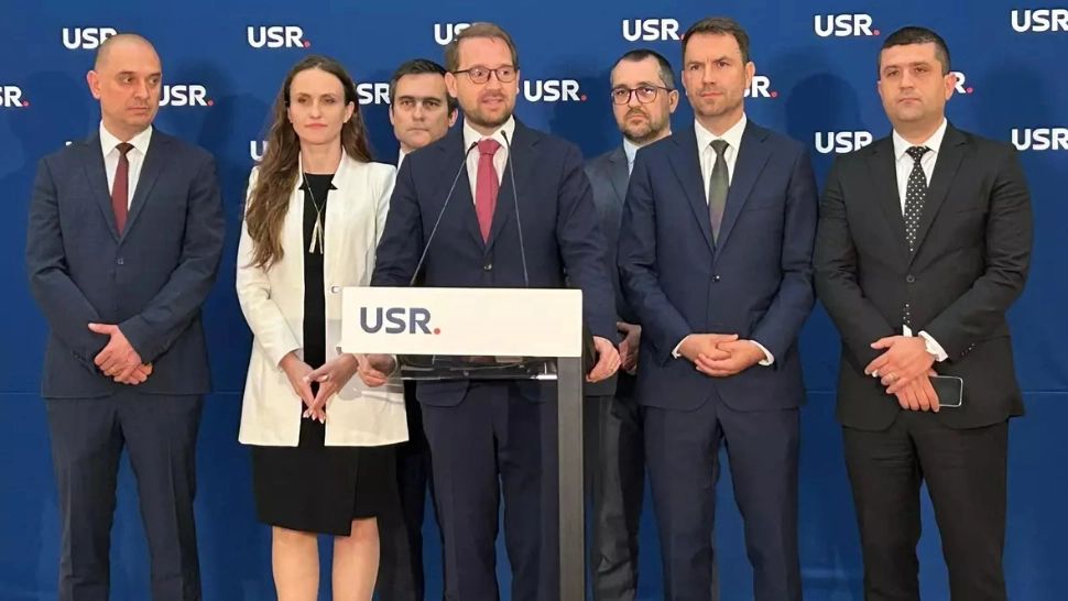 Stenograme incendiare: jocul făcut de USR pentru putere