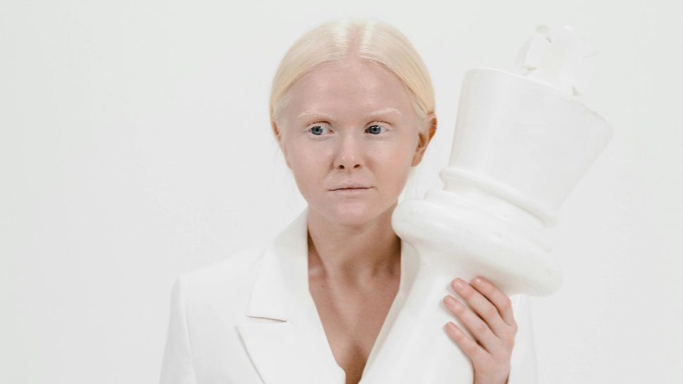 Țara care a aprobat primul implant cerebral comercial. Care este scopul acestei premiere mondiale