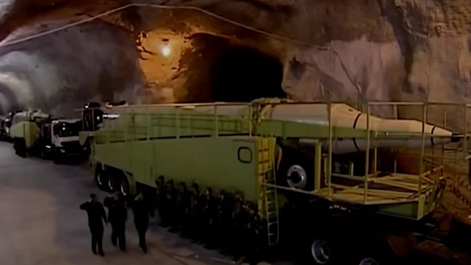 Muntele de granit din Iran, transformat în „metrou” pentru rachete. Tunelurile subterane rezistă atacurilor SUA și Israel - VIDEO