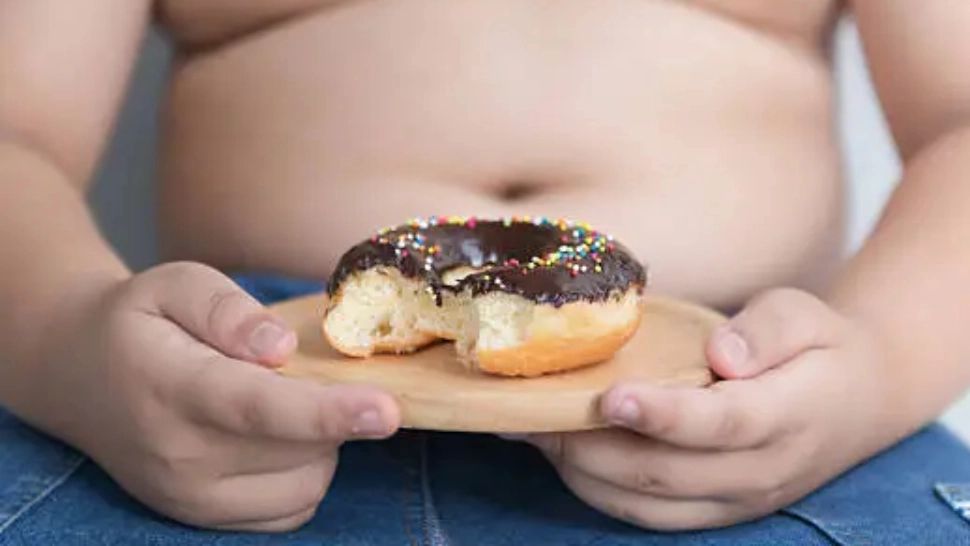 Raport îngrijorător: peste 220 de milioane de copii din întreaga lume ar putea suferi de obezitate până în 2040