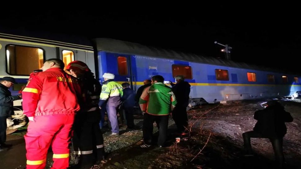 Trafic feroviar blocat între localitățile Holdea și Margina, din județul Timiș. Un tren cu 23 de călători a deraiat 