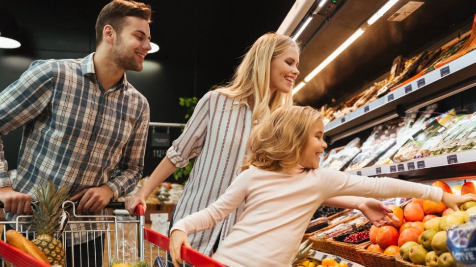 Încă 3 luni de respiro! Coaliția prelungește plafonarea prețurilor la alimente. Reducerea accizei la carburanți, în discuție