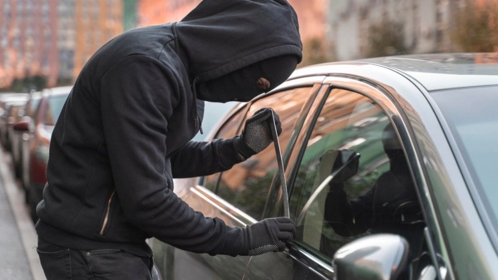 Rusia vrea să legalizeze mașinile furate din Europa. Proiectul de lege care ar transforma țara lui Putin în paradisul hoților