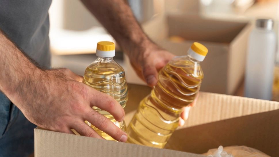 Benzina e prea scumpă și ești tentat să pui altceva în rezervor? Iată ce merge și ce îți poate distruge motorul definitiv