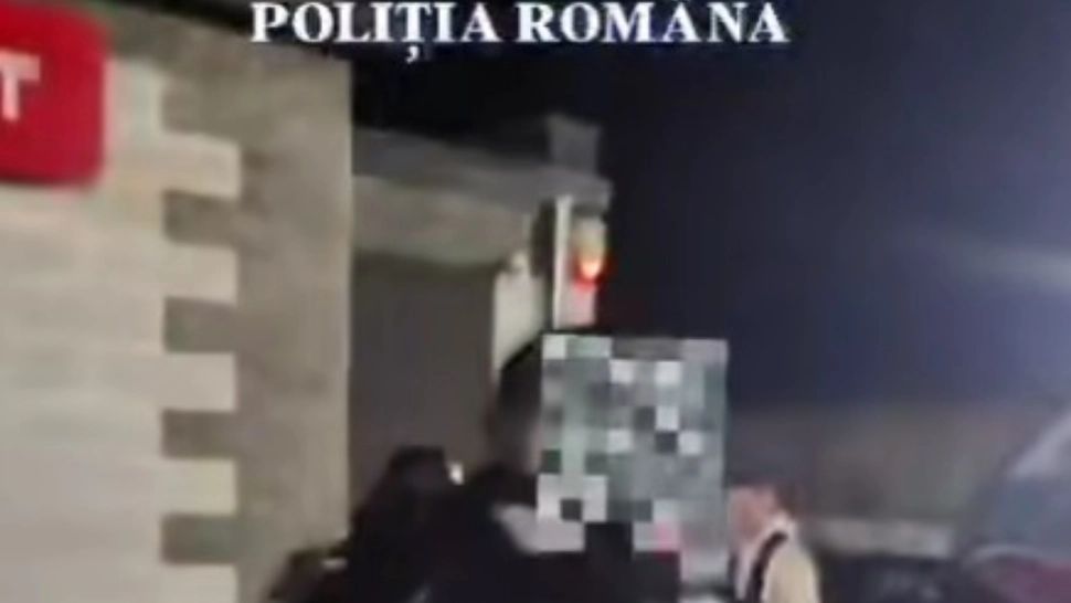 Descindere a poliției într-o locație din Giurgiu suspectată de jocuri de noroc ilegale. 35 de persoane - implicate