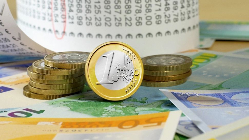 UE strânge șurubul: ce se întâmplă cu plățile peste 3.000 de euro și limita care schimbă tot din 2027