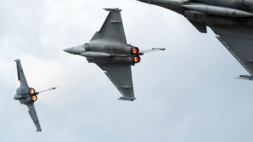 Franța trimite avioane Rafale în Emiratele Arabe Unite pentru protecția bazelor militare