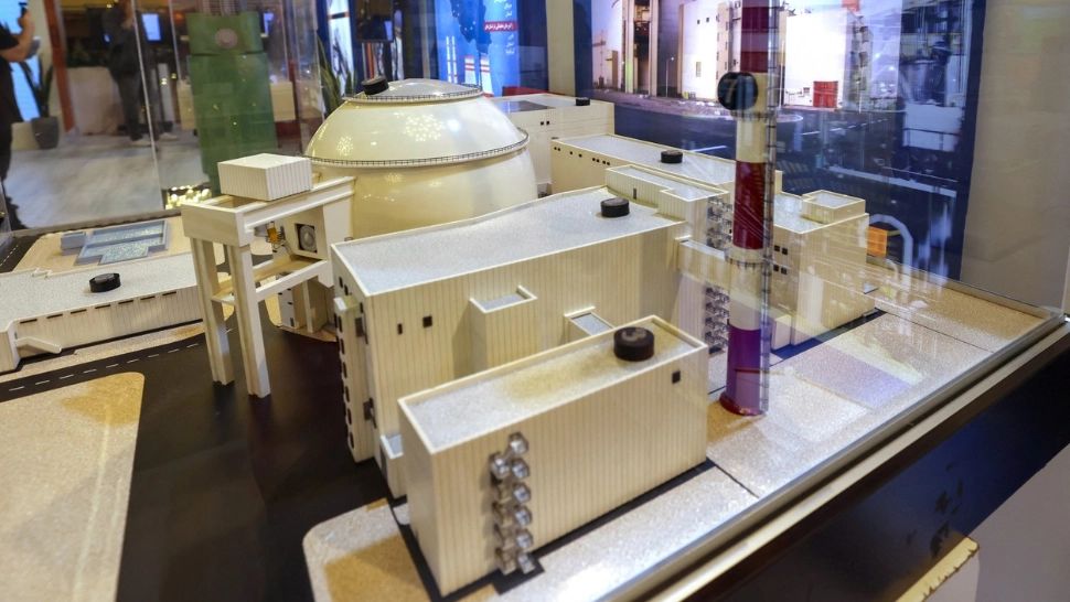 Mutare surpriză de la Moscova. Rusia oprește operațiunile la centrala nucleară iraniană de la Bushehr și evacuează personalul