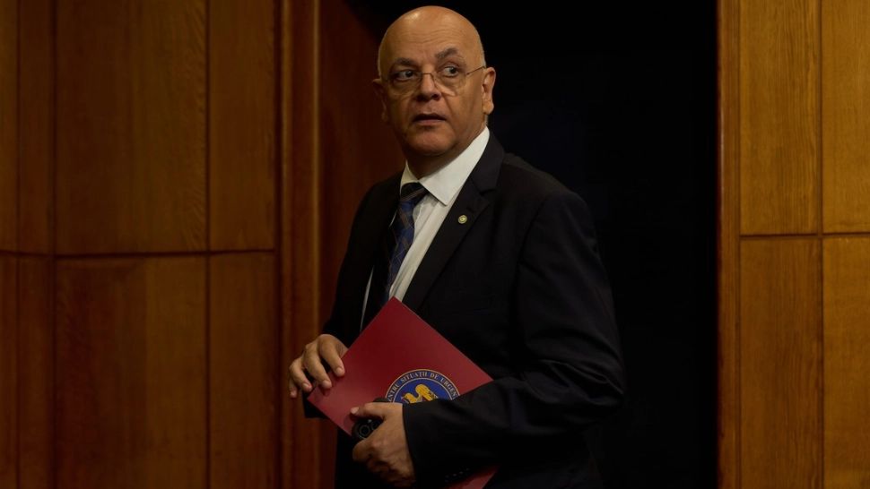 Anchetă la DSU. Procurorii militari au ridicat mai multe dispozitive, inclusiv telefonul lui Raed Arafat