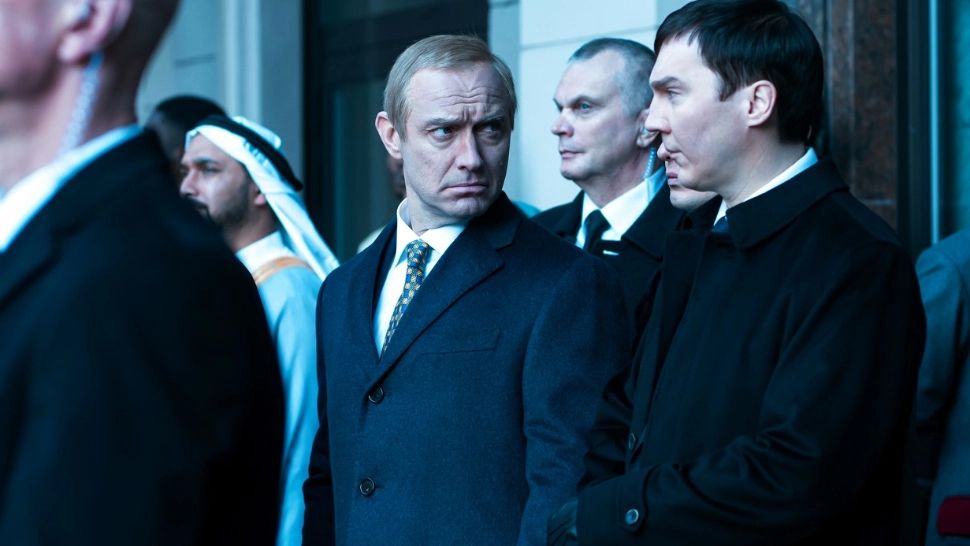 Un nou film despre Putin, cu Jude Law în rolul titular, inflamează dezbaterile politice și culturale. Mulți spun că este pură propagandă - VIDEO