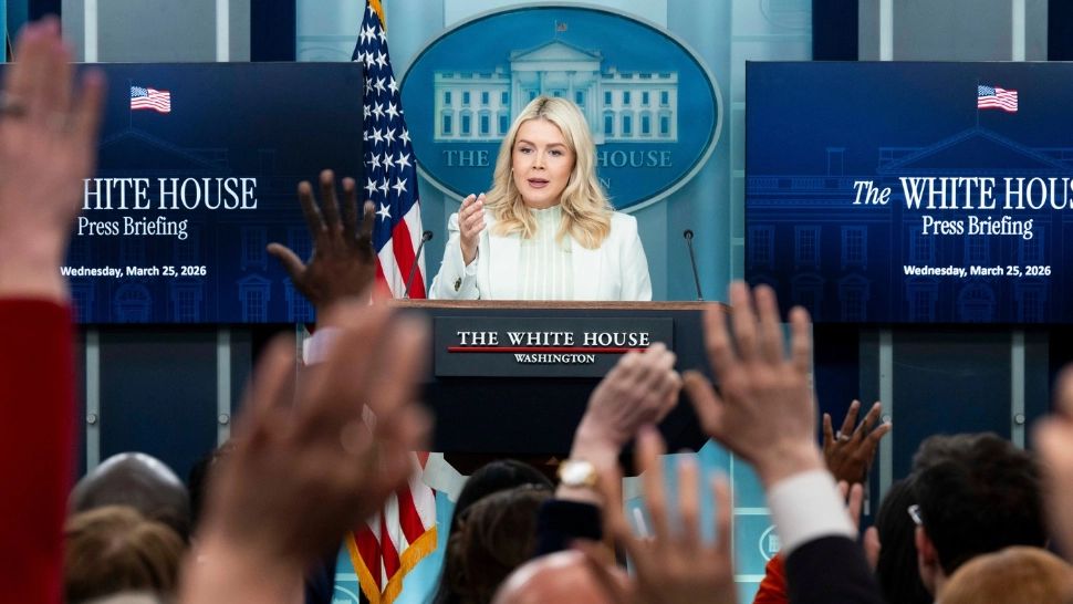 Donald Trump, pregătit să ”dezlănțuie infernul” în Iran, în timp ce Casa Albă spune că negocierile continuă