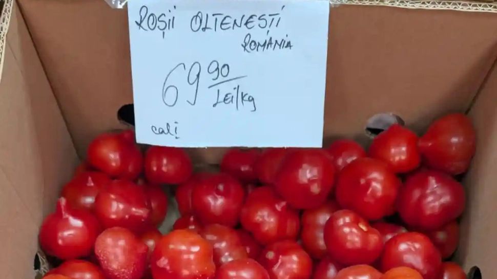 Roșiile românești au devenit lux. Un kilogram a ajuns să coste cât patru de pulpă de porc