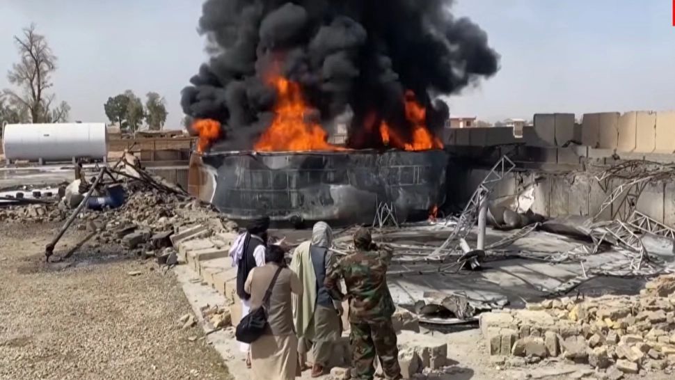 Talibanii din Afganistan au atacat capitala Pakistanului. Dronele au lovit cartierul general dintr-un complex militar - VIDEO