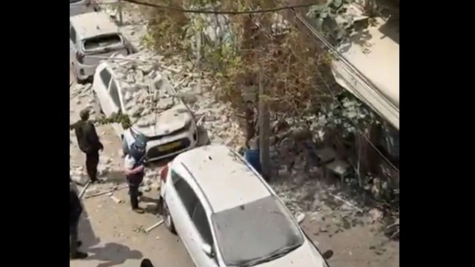 Tensiune extremă în Orientul Mijlociu: Tel Aviv, lovit de rachete iraniene. Cel puțin 15 persoane au ajuns la spital VIDEO