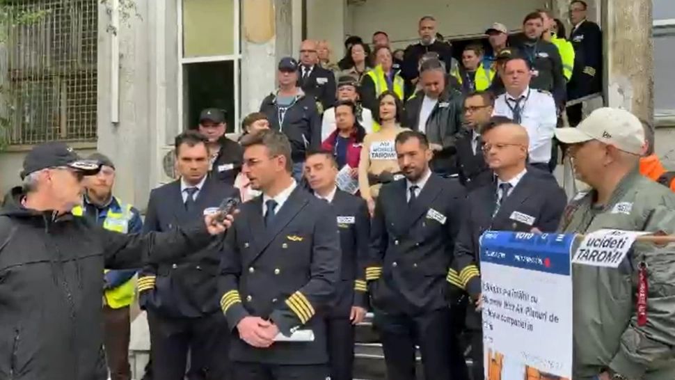 Sindicaliștii TAROM acuză Guvernul că pregătește desființarea companiei. Protest în 28 aprilie și posibil proces - VIDEO