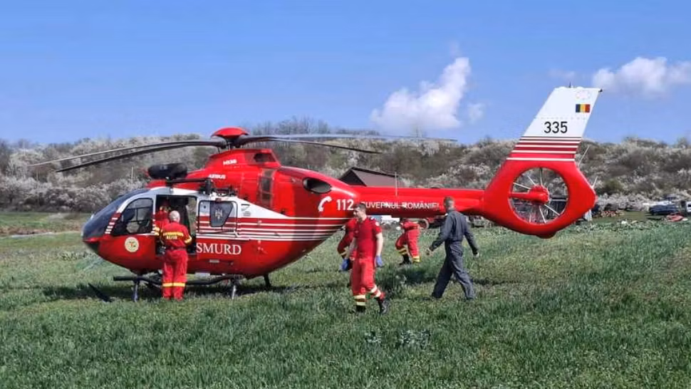 Copil de 10 ani, în stare critică după ce s-a electrocutat: transfer de urgență la București