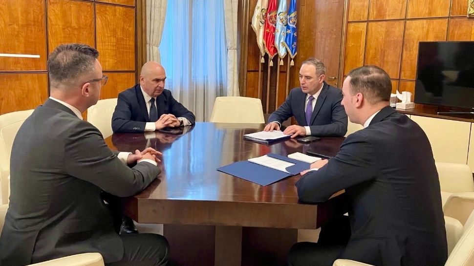 Bolojan amenință că demite prefecții și secretarii de stat: „La Oradea am închis toate pierderile și robinetele!”