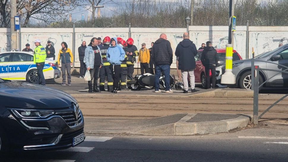 Accident rutier pe Calea Văcărești din București: cinci mașini și un scuter implicate. Traficul a fost restricționat | FOTO