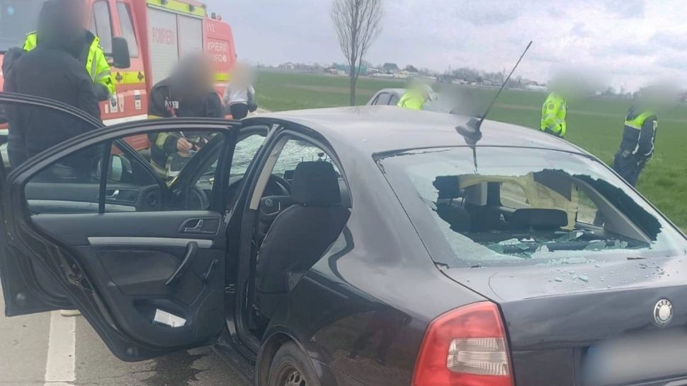 Accident grav în Suceava: căruță lovită de o mașină pe DE 85, două persoane rănite