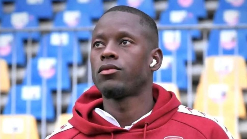 Femeia lovită pe trecerea de pietoni de fotbalistul Kader Keita a murit. Încadrarea se schimbă în ucidere din culpă