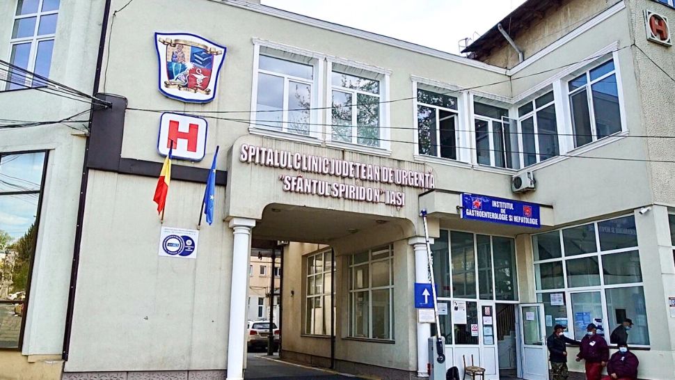 Bărbat băut, scandal monstru la UPU Iași: a sunat de două ori la 112 și a amenințat că își ia zilele fiindcă este tratat pe scaun