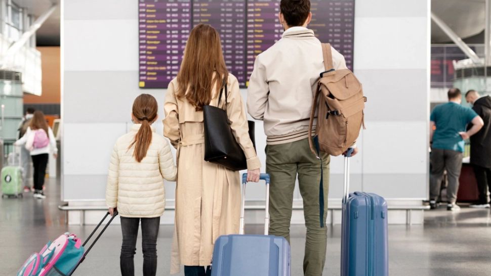 Haos total pe aeroporturile din Schengen din cauza noului sistem Entry-Exit, care înlocuiește ștampila din pașaport cu o înregistrare biometrică completă