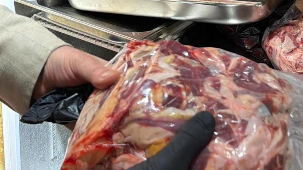 Nereguli grave într-un restaurant din Ovidiu: localul, închis de Protecția consumatorilor în urma unui control