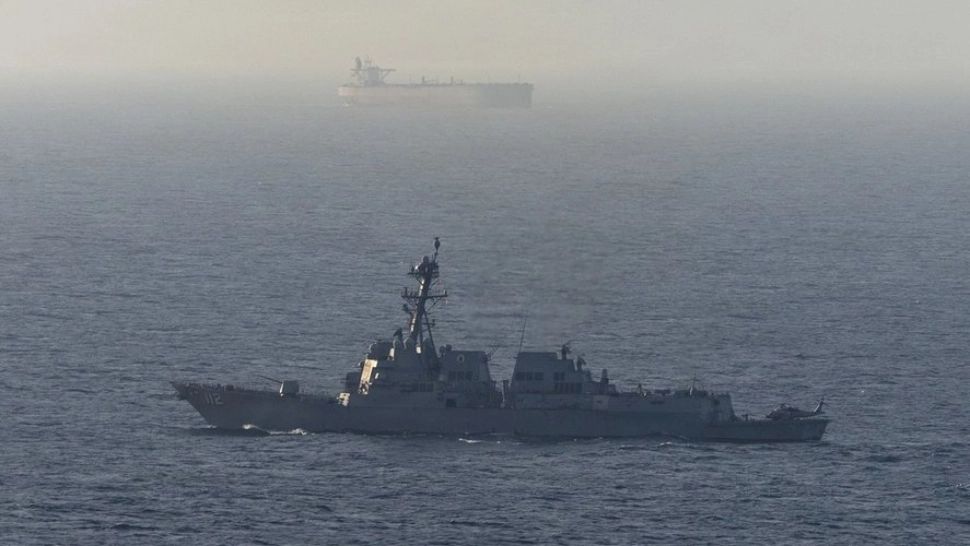 Alertă pe piața petrolului: SUA au interceptat trei petroliere iraniene în apele asiatice