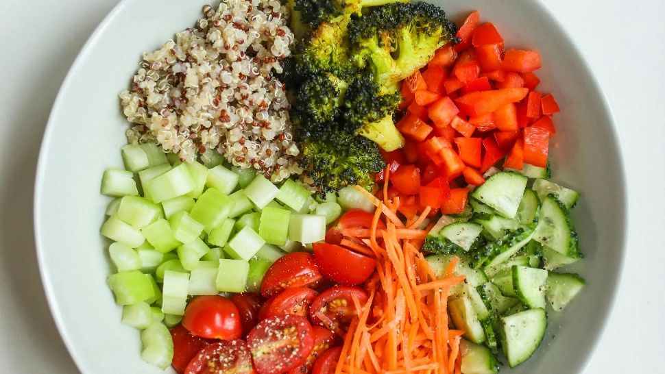 Ce este dieta „Curcubeu”: Secretul alimentației care îți menține sănătatea și suplețea