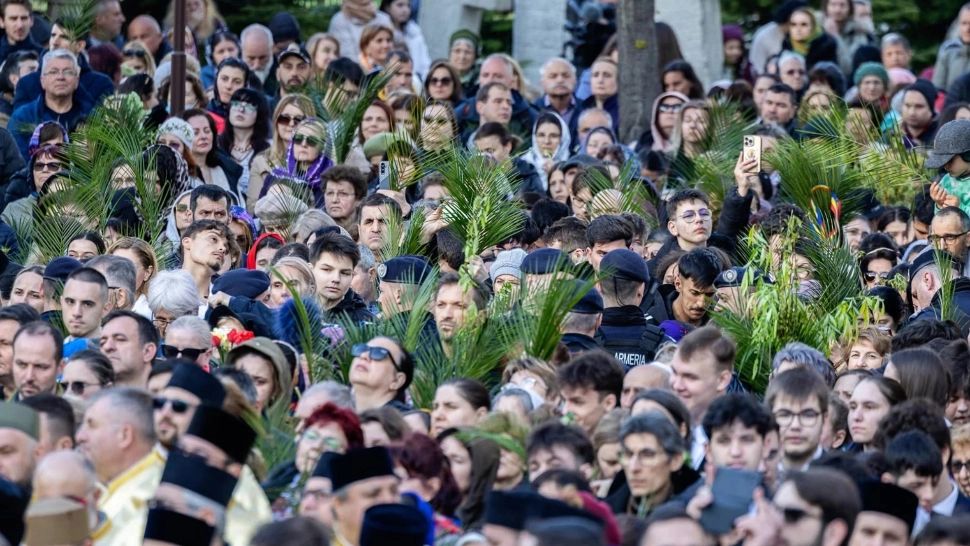 Pelerinajul de Florii din București. MAI a mobilizat polițiștii și jandarmi pentru menținerea ordinii publice 
