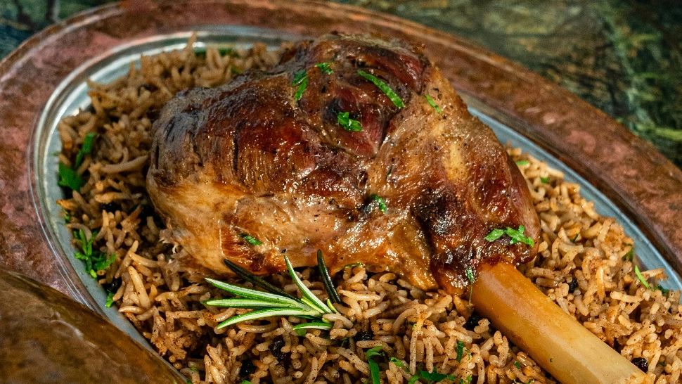 Cum să prepari cea mai gustoasă friptură de miel. Secretul cărnii care se topește în gură