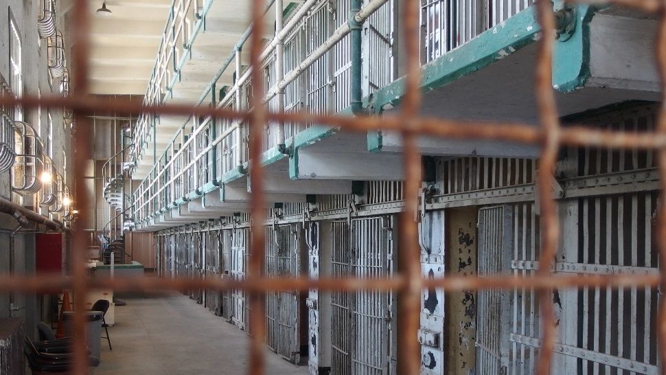 Statul majorează cu până la 40% bugetul pentru hrana deținuților. Noile sume alocate în sistemul penitenciar