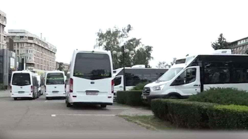 Ieftinirea microbuzelor din PNRR vine odată cu ancheta lui Kovesi: brusc, mai ieftine cu 30%