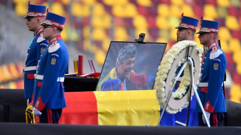 România își ia rămas bun de la legendarul Mircea Lucescu. ”Il Luce”, omagiat pe Arena Națională -LIVE TEXT 