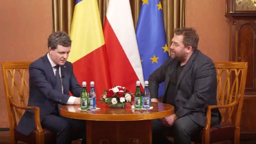 Nicușor Dan o laudă pe Maia Sandu că închide televiziuni