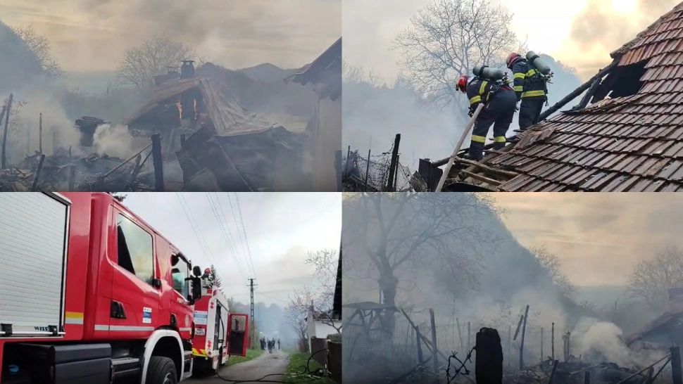 Incendiu de proporții în județul Hunedoara. Două case au fost mistuite de flăcările care amenință și alte imobile din vecini - FOTO