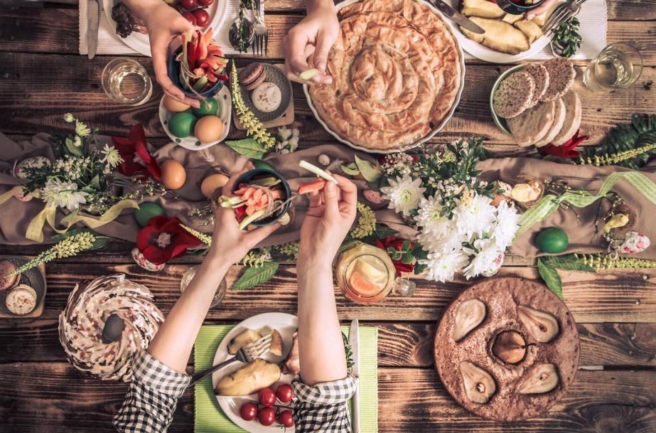 Cum îți susții digestia după mesele copioase de Paște