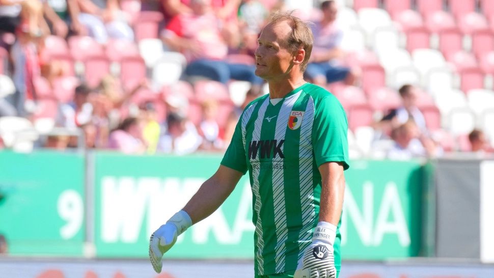 Fostul portar al lui Juventus și Arsenal, Alexander Manninger, a murit la doar 48 de ani: mașina sa, lovită de tren