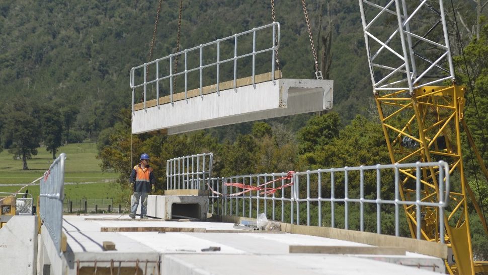 Guvernul restricționează accesul muncitorilor asiatici pe piața muncii din România