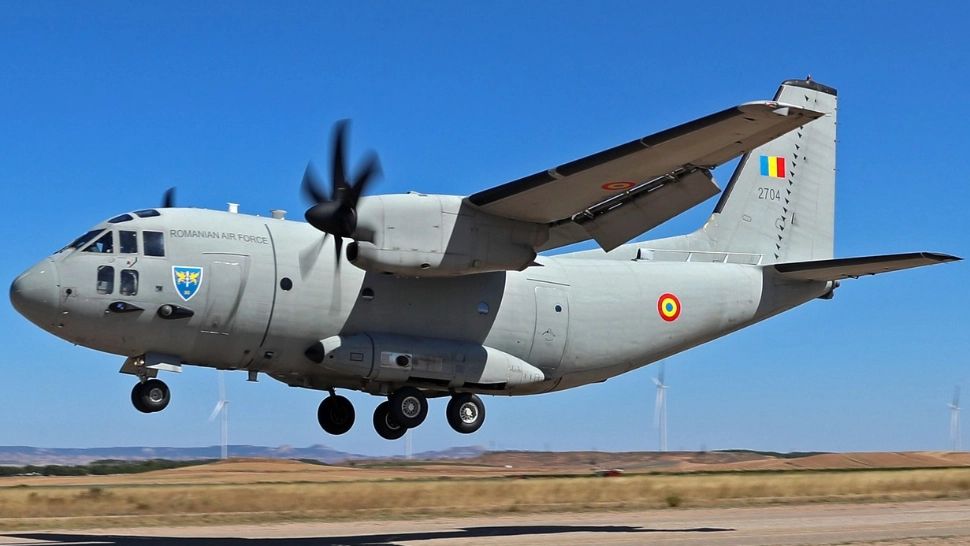 Aeronava Spartan, în care Nicușor Dan a spus că a stat izolat, a fost modernizată. Oficialii vor avea acces la internet și comunicații permanente extinse