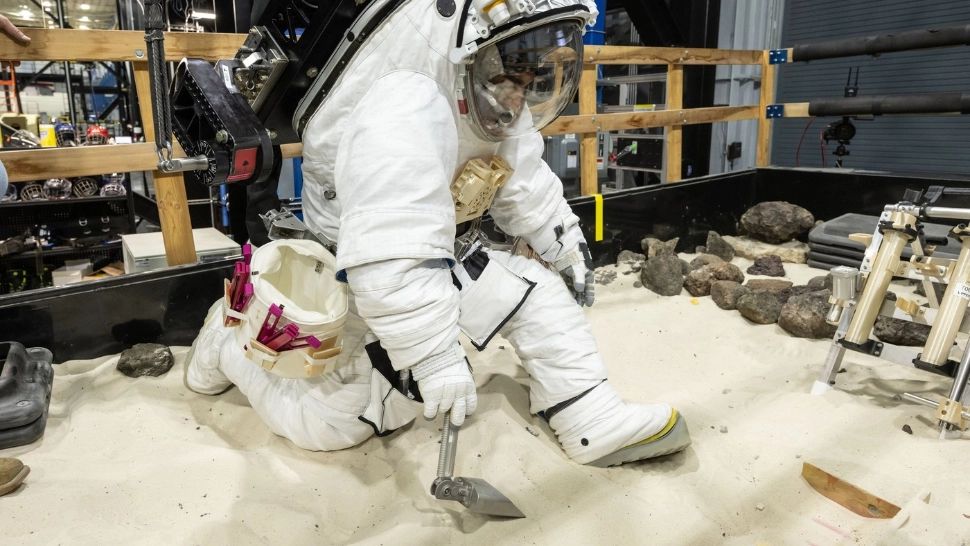 Ce vor mânca astronauții de pe Artemis II: NASA le-a declasificat meniul